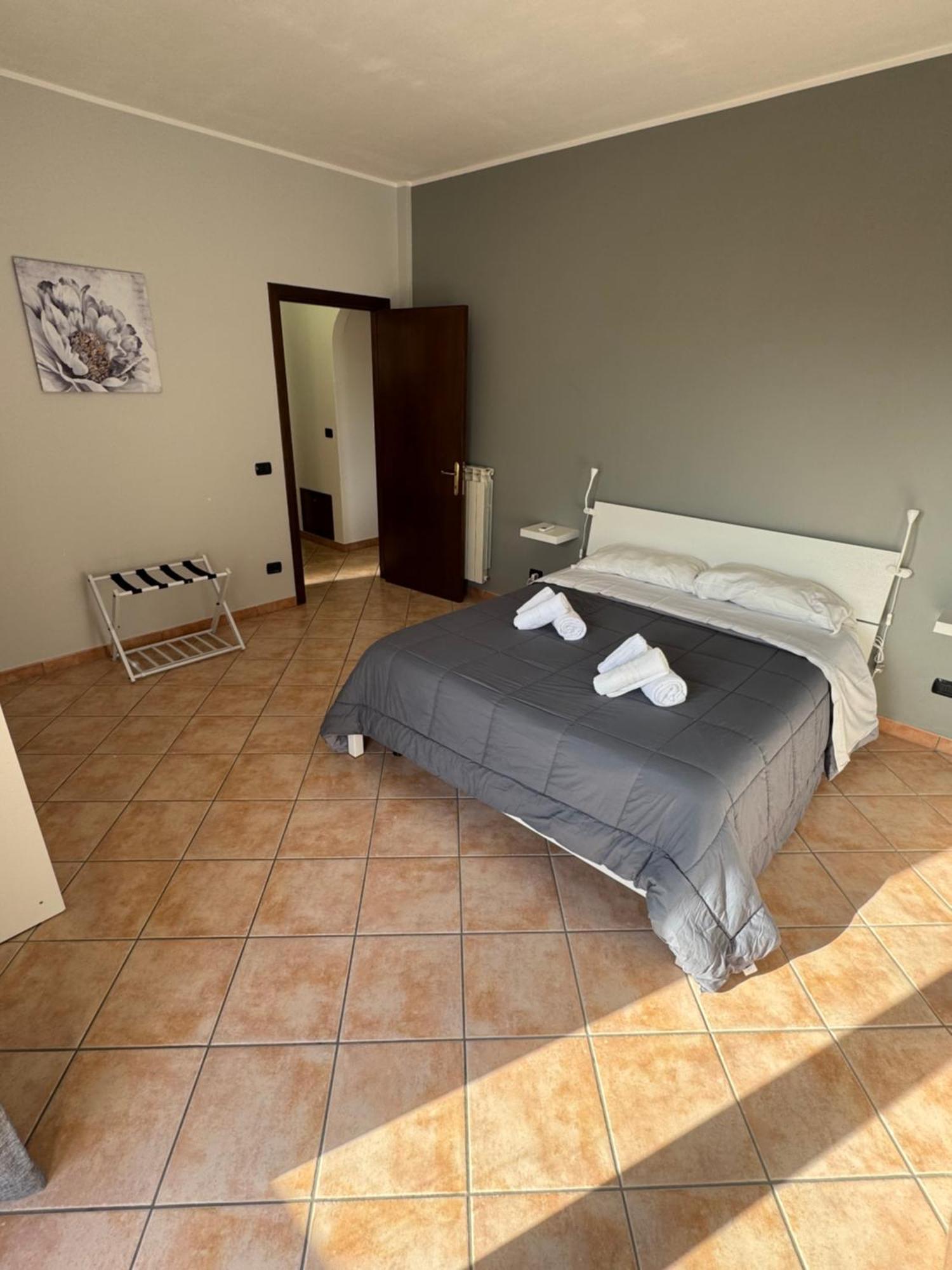 Guest House La Casaccia Fiumicino Bagian luar foto