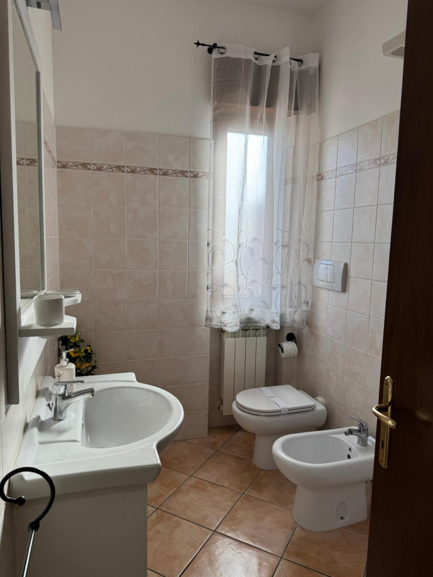 Guest House La Casaccia Fiumicino Bagian luar foto