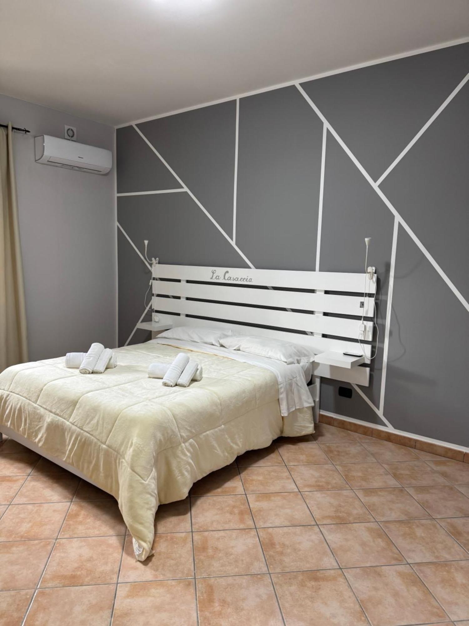 Guest House La Casaccia Fiumicino Bagian luar foto